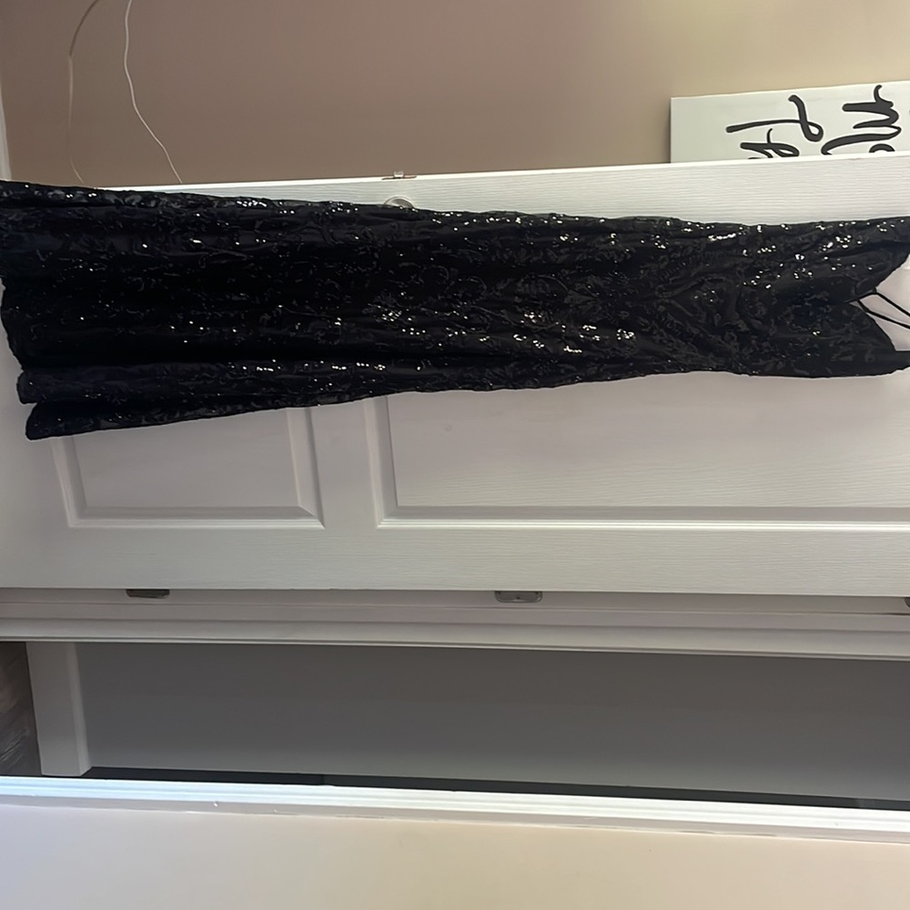 Black prom dress